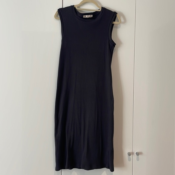 *SOLD* - EUC AMO Sleeveless Ribbed Dress Vintage Black - small - Picture 3 of 7